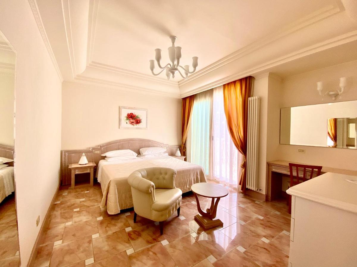 מילאנו מריטימה Hotel Aurelia מראה חיצוני תמונה
